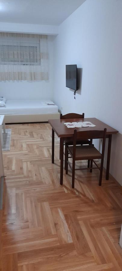 Apartment Luka Podgorica Exterior foto